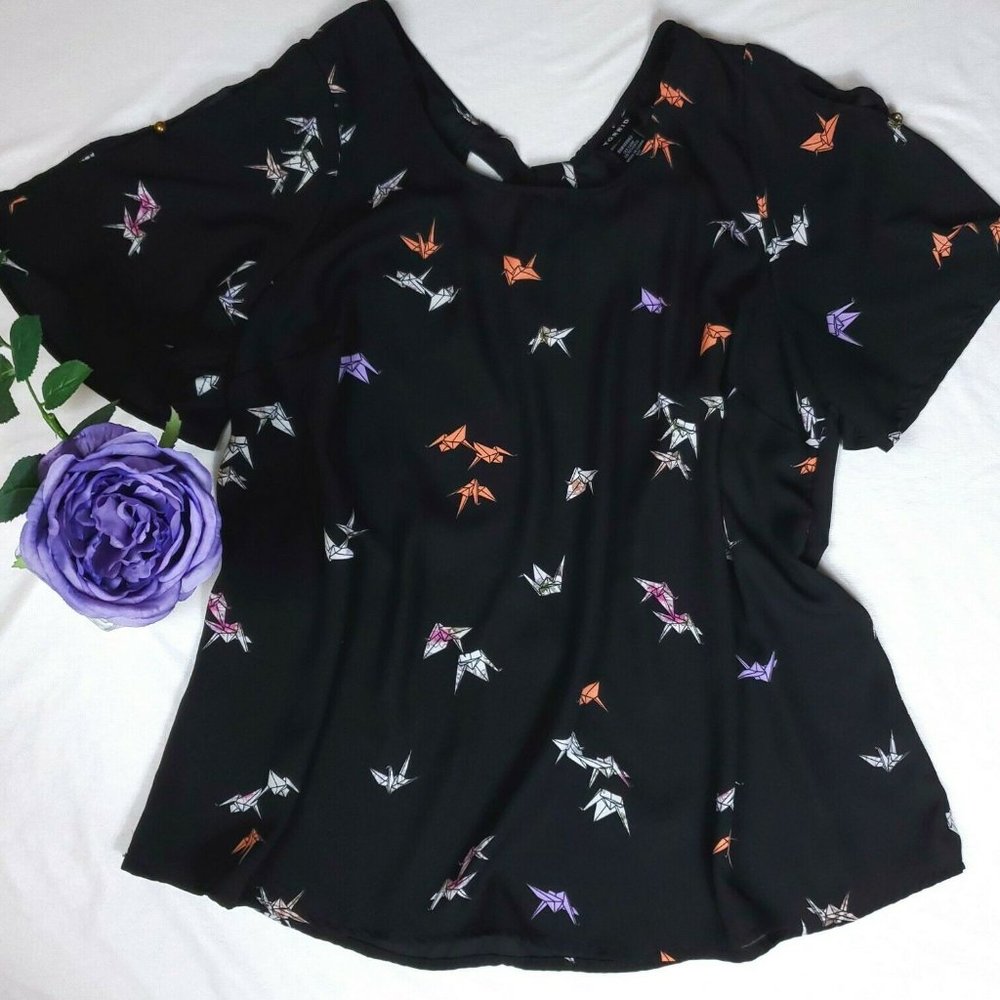 TORRID Women's Origami Black Blouse Top Sz…